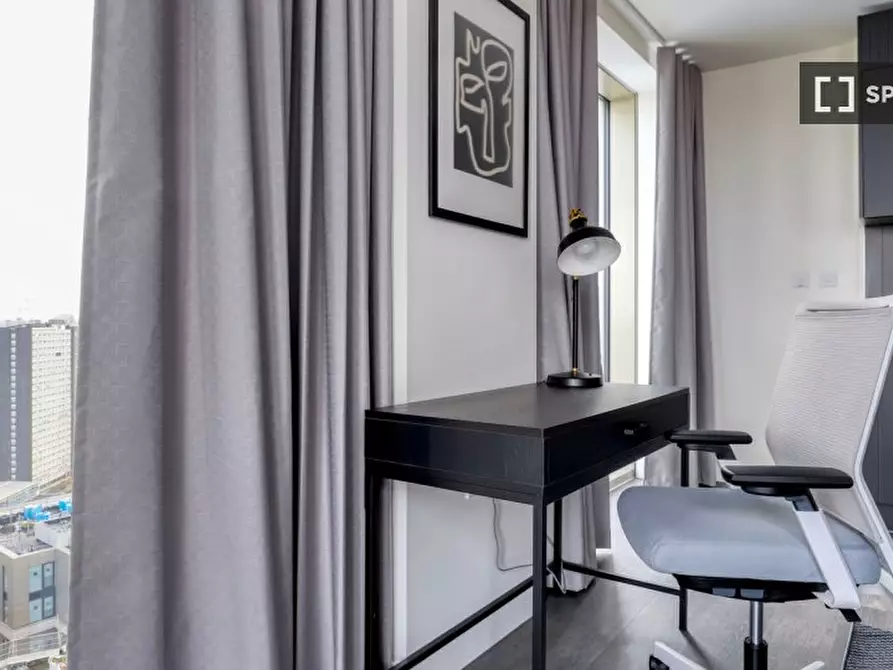 Immagine 2 di Appartamento in affitto  in Cherry Park Lane a Queen Elizabeth Olympic Park