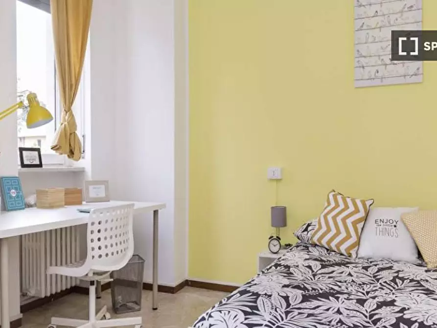 Immagine 3 di Camera condivisa in affitto  in Via Dei Mandorli Milan a Buccinasco