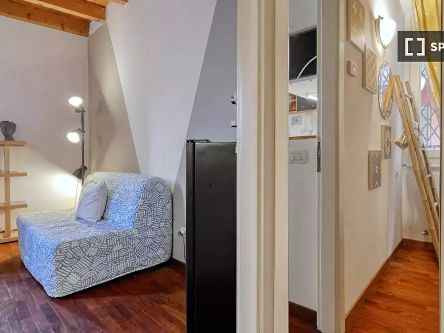 Immagine 2 di Appartamento in affitto  in Alzaia Naviglio Grande a Milano