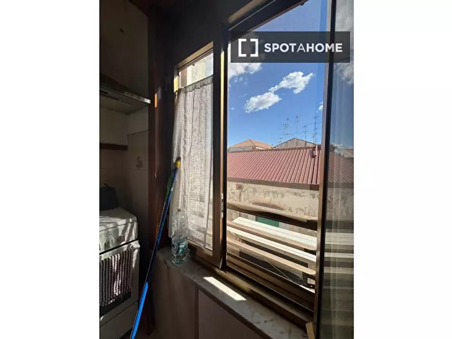 Immagine 10 di Ufficio in affitto  in Via Santa Teresa degli Scalzi a Napoli