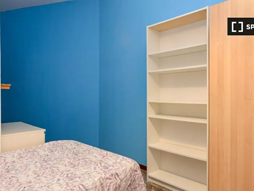 Immagine 2 di Camera condivisa in affitto  in Via Francesco Orestano a Roma