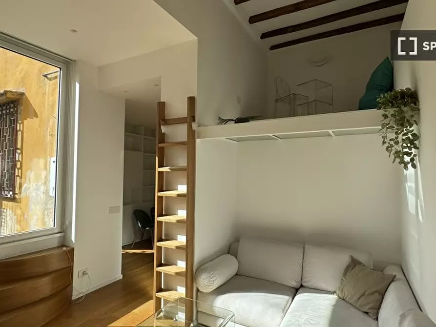 Immagine 1 di Appartamento in affitto  in Via della Lungara a Roma