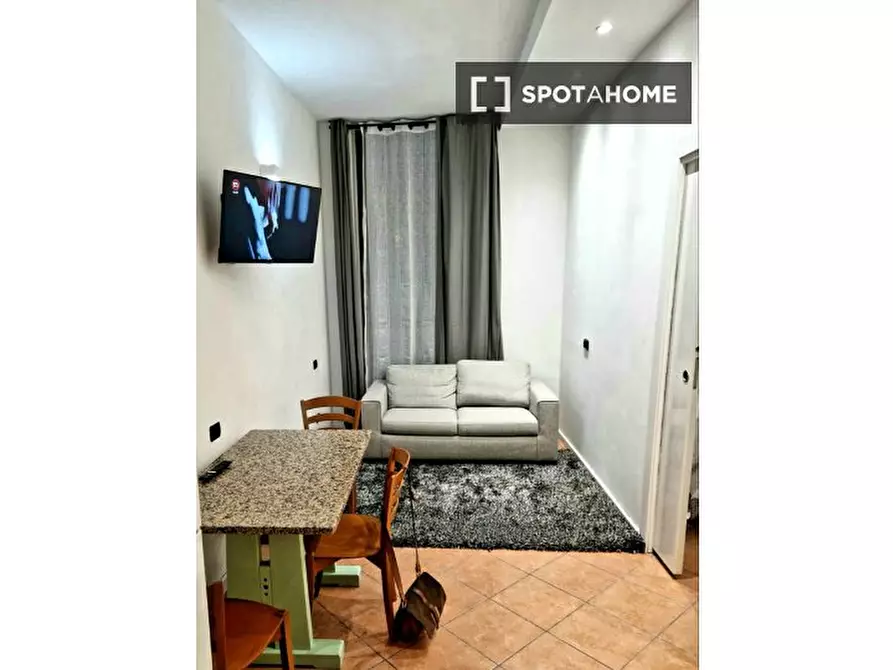 Immagine 1 di Appartamento in affitto  in Via Antonio Carnevali a Milano