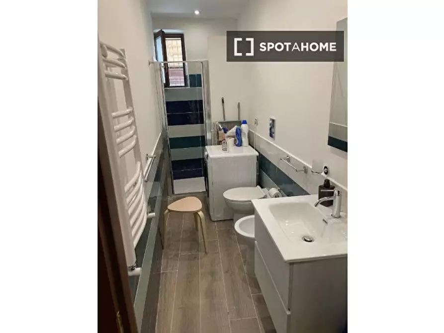 Immagine 16 di Appartamento in affitto  in Via Francesco Crispi a Napoli