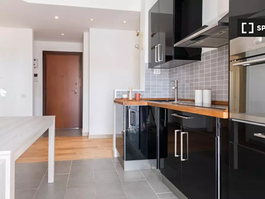 Immagine 11 di Camera condivisa in affitto  in Via Intra a Milano