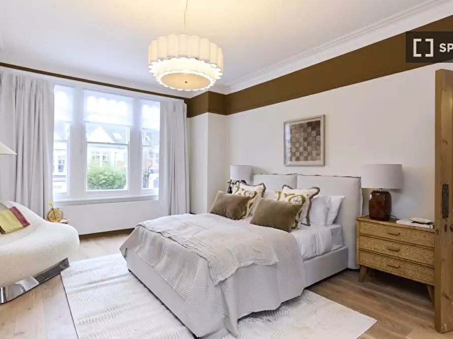 Immagine 8 di Appartamento in affitto  in Rosebery Rd a Tottenham