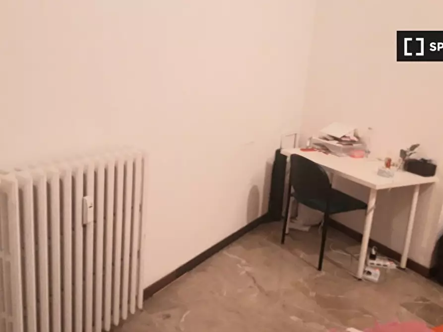 Immagine 3 di Camera condivisa in affitto  in Via Perugino a Milano