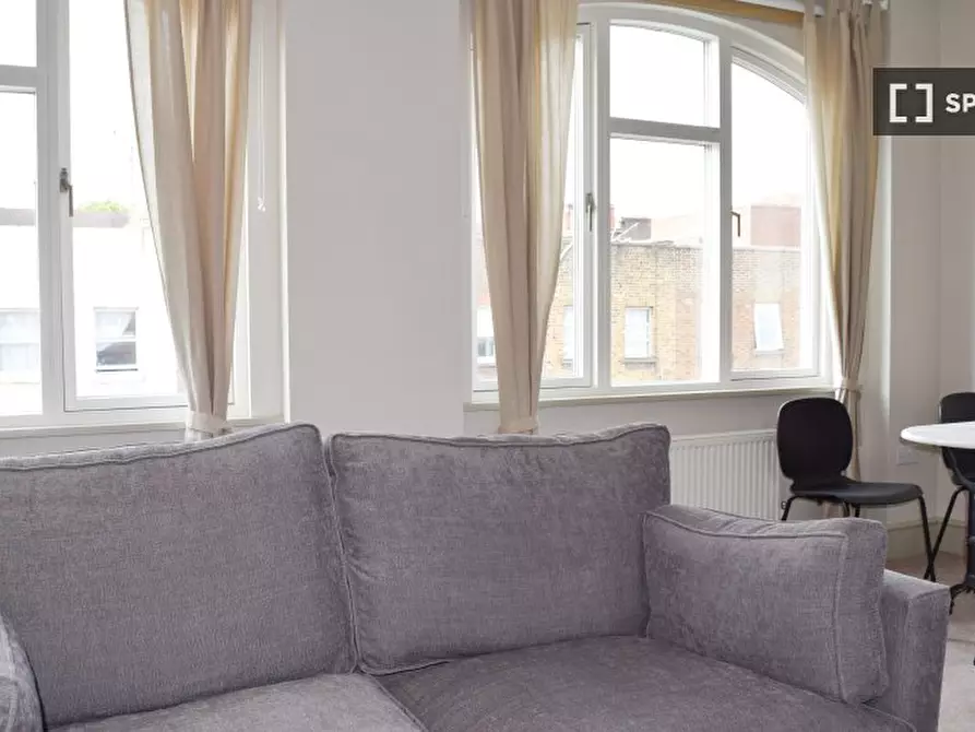 Immagine 5 di Appartamento in affitto  in Galena Road a Hammersmith