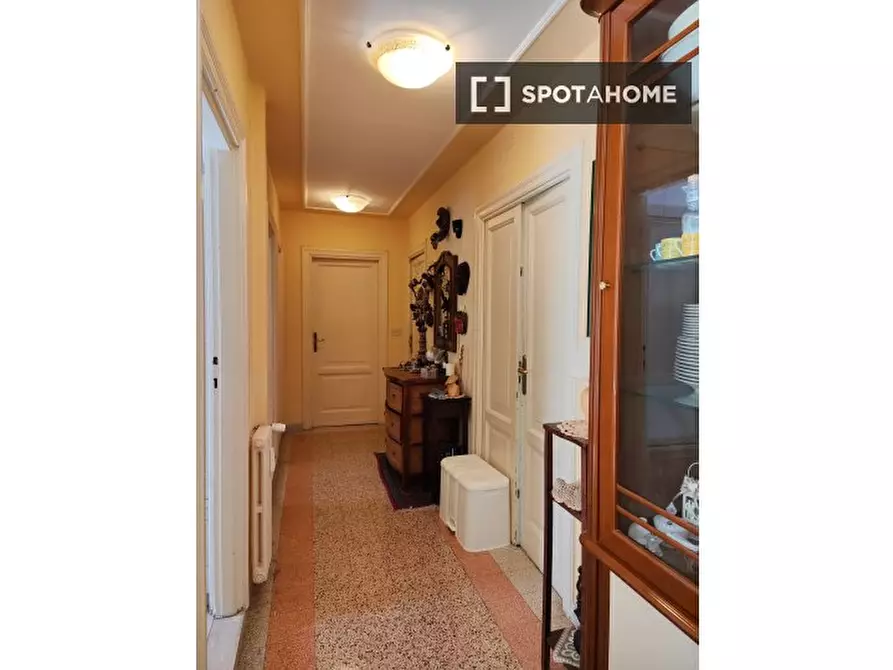 Immagine 11 di Camera condivisa in affitto  in Via Francesco Valesio a Roma