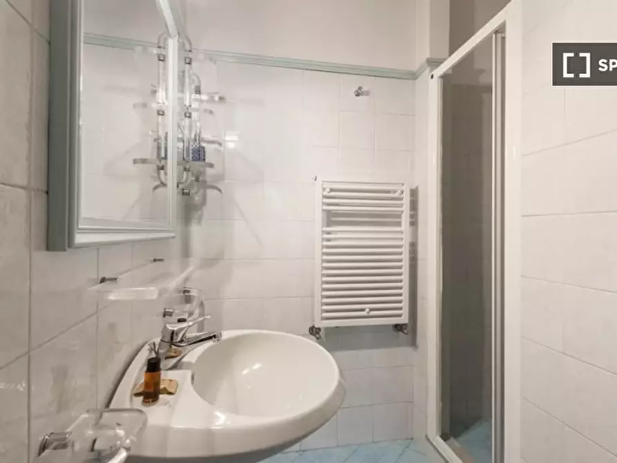 Immagine 13 di Appartamento in affitto  in Via dell' Oriuolo a Firenze