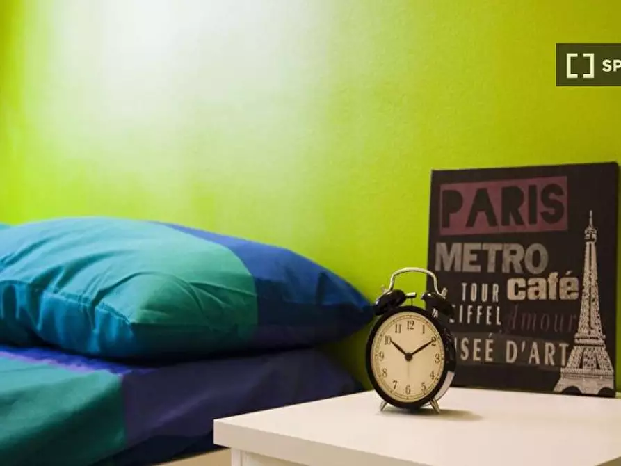 Immagine 2 di Camera condivisa in affitto  in Via Conca del Naviglio a Milano