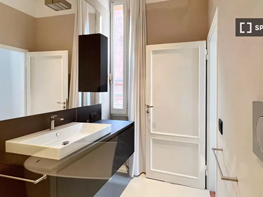 Immagine 9 di Appartamento in affitto  in Via Santo Stefano a Bologna