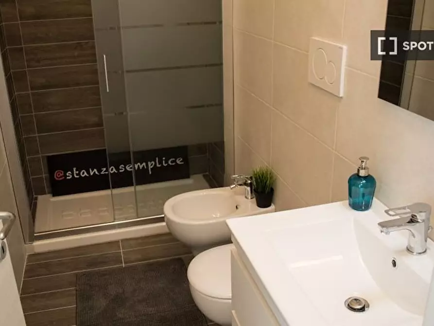 Immagine 16 di Camera condivisa in affitto  in Vivanti a Brescia