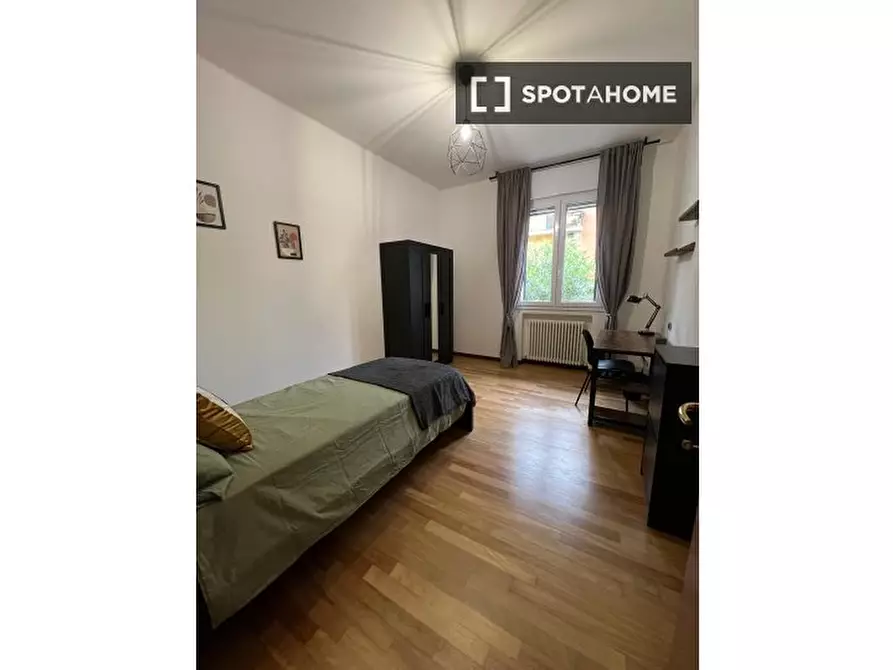 Immagine 1 di Camera condivisa in affitto  in Via Liguria a Bologna