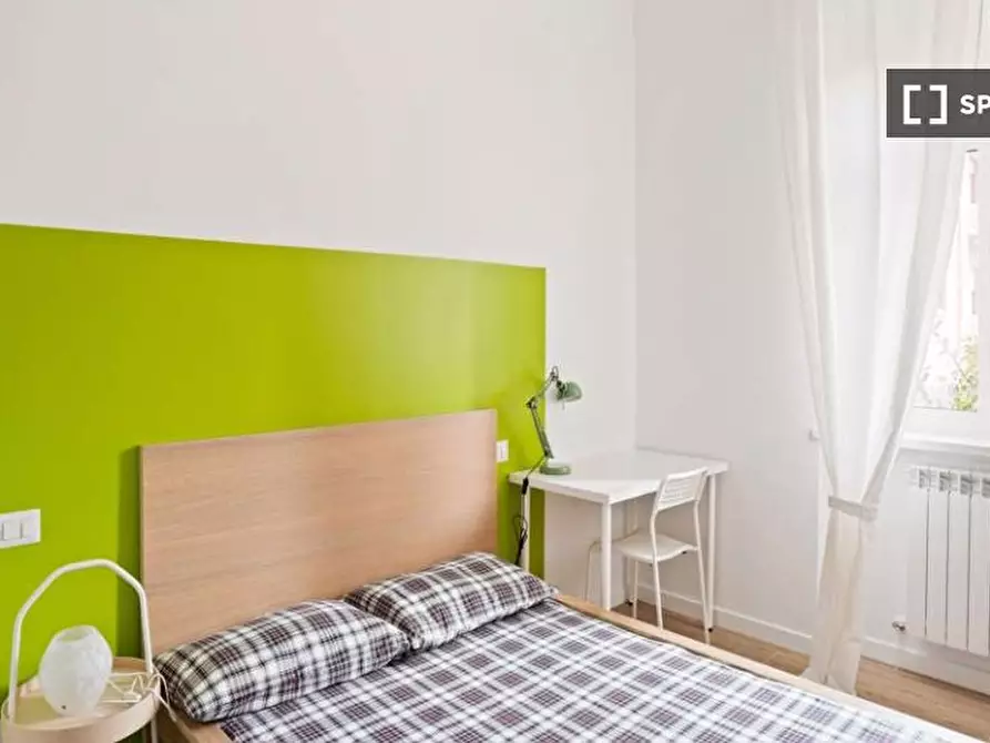 Immagine 1 di Camera condivisa in affitto  in Viale Legioni Romane a Milano