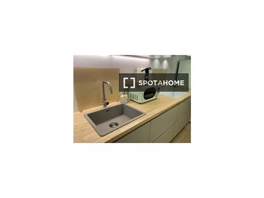 Immagine 9 di Ufficio in affitto  in Via Mascarella a Bologna