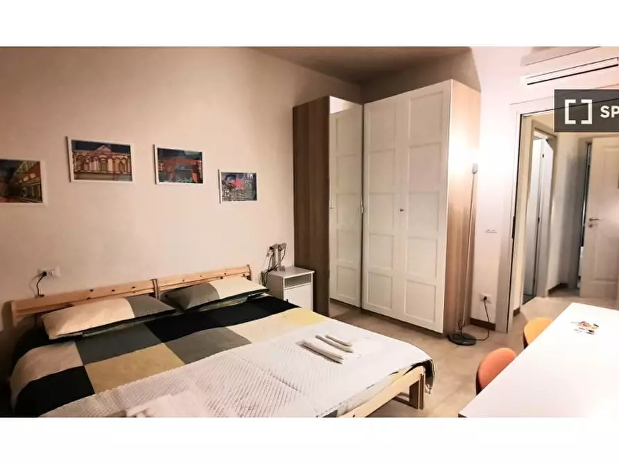 Immagine 1 di Camera condivisa in affitto  in Via Enrico Forlanini a Firenze