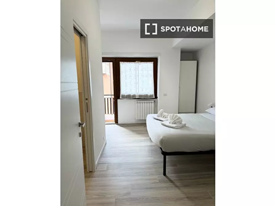 Immagine 17 di Camera condivisa in affitto  in Via Cerreto di Spoleto a Roma