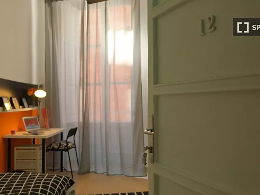 Immagine 13 di Camera condivisa in affitto  in Via Francesco Saverio Correra int. 15 a Napoli