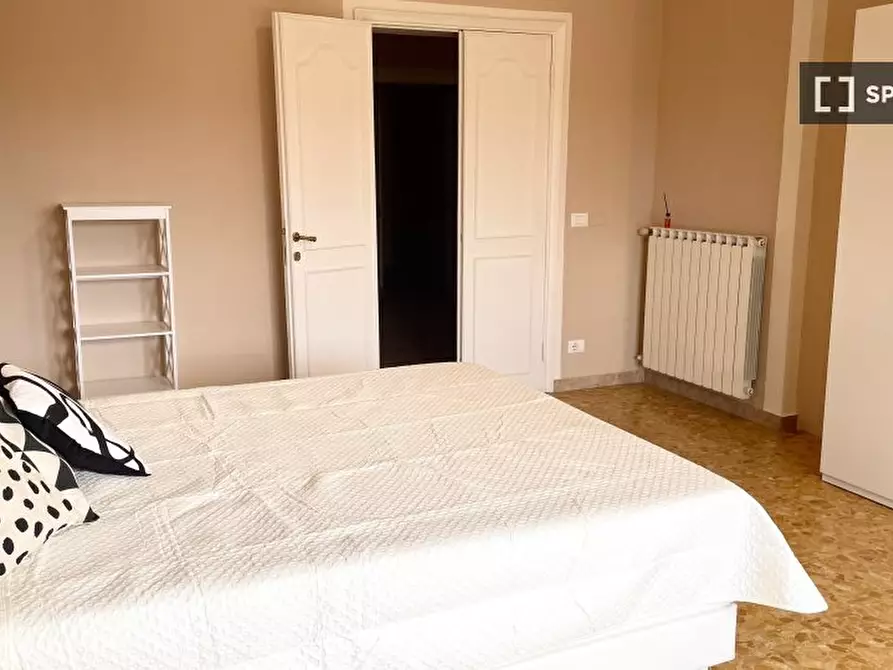 Immagine 4 di Camera condivisa in affitto  in LUNGARNO VESPUCCI a Firenze