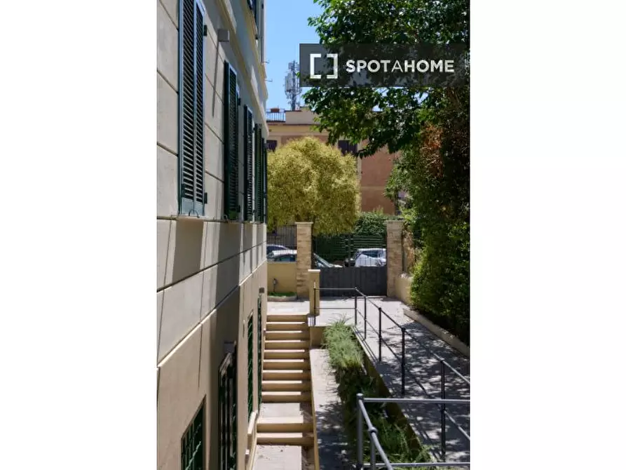 Immagine 13 di Appartamento in affitto  in Via Giulia di Gallese a Roma