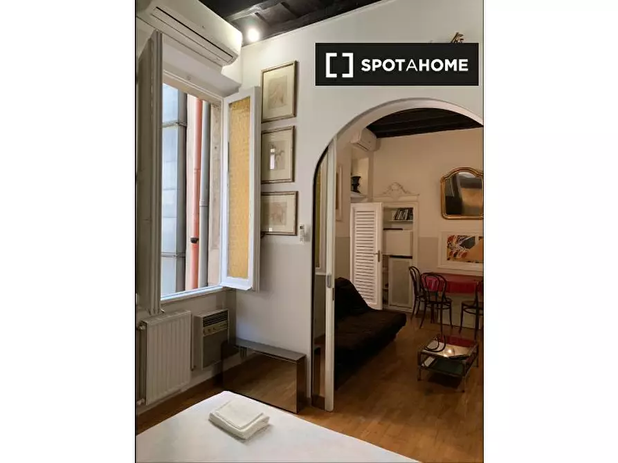 Immagine 14 di Appartamento in affitto  in Via dell'Archetto a Roma