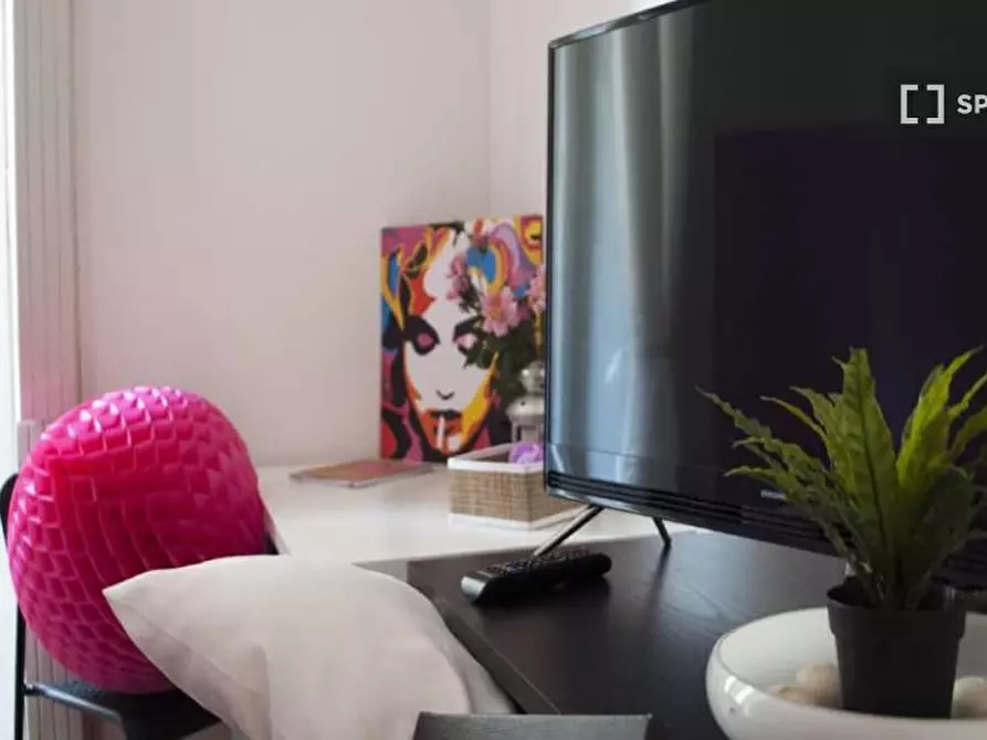 Immagine 13 di Camera condivisa in affitto  in Viale Tunisia a Milano