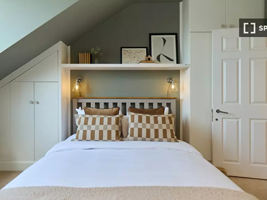 Immagine 15 di Appartamento in affitto  in Santos Road a Wandsworth