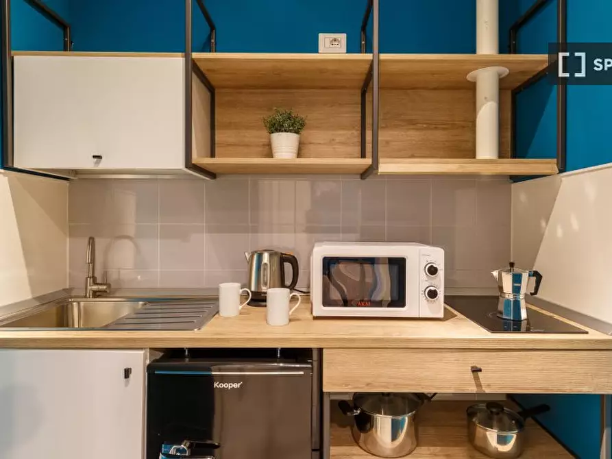 Immagine 5 di Appartamento in affitto  in Via Milano a Napoli