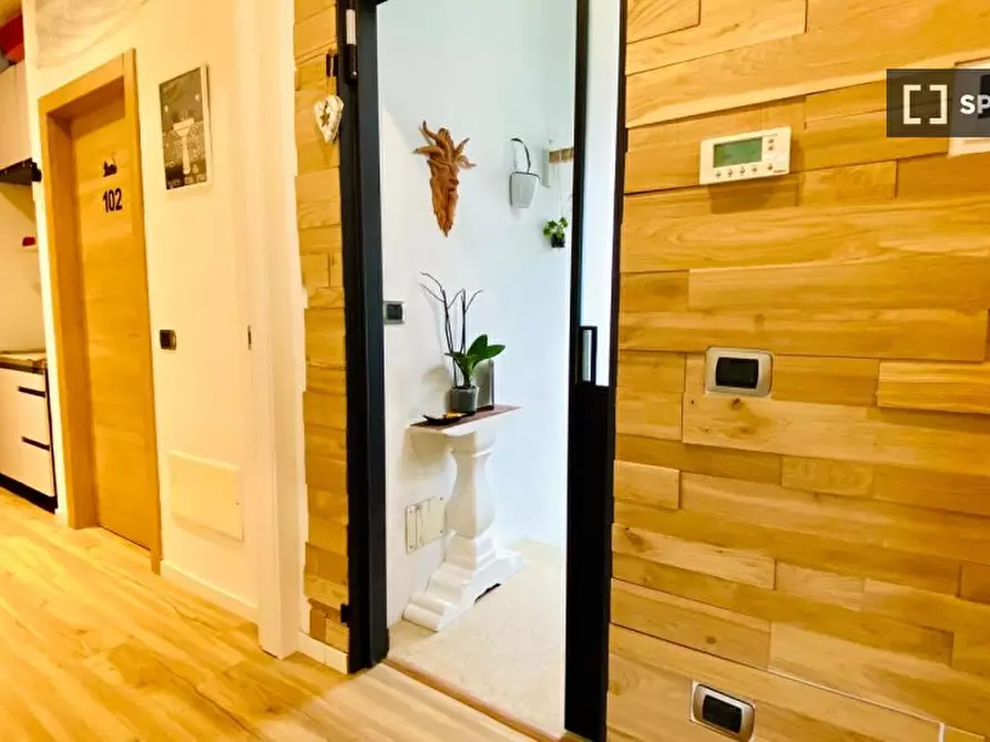 Immagine 6 di Camera condivisa in affitto  in Via Sesto Calende a Milano