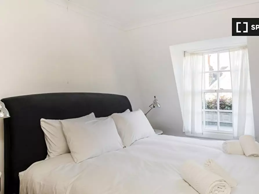 Immagine 13 di Appartamento in affitto  in a Ledbury Mews North a Kensington