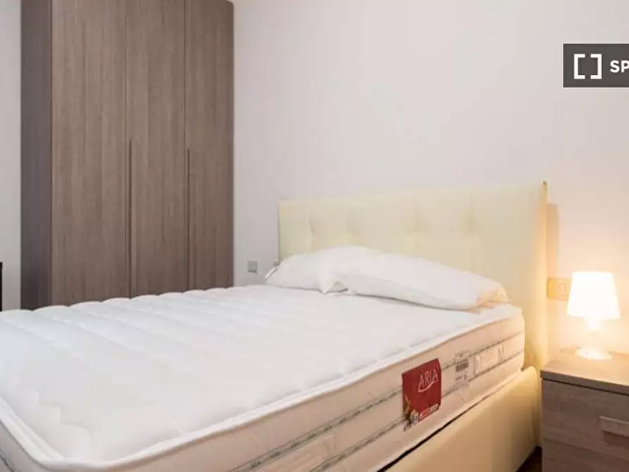 Immagine 2 di Camera condivisa in affitto  in Via Farneti a Milano