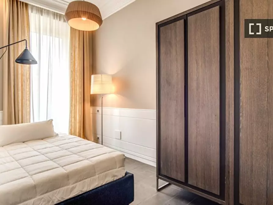 Immagine 2 di Camera condivisa in affitto  in Via Volturno a Roma