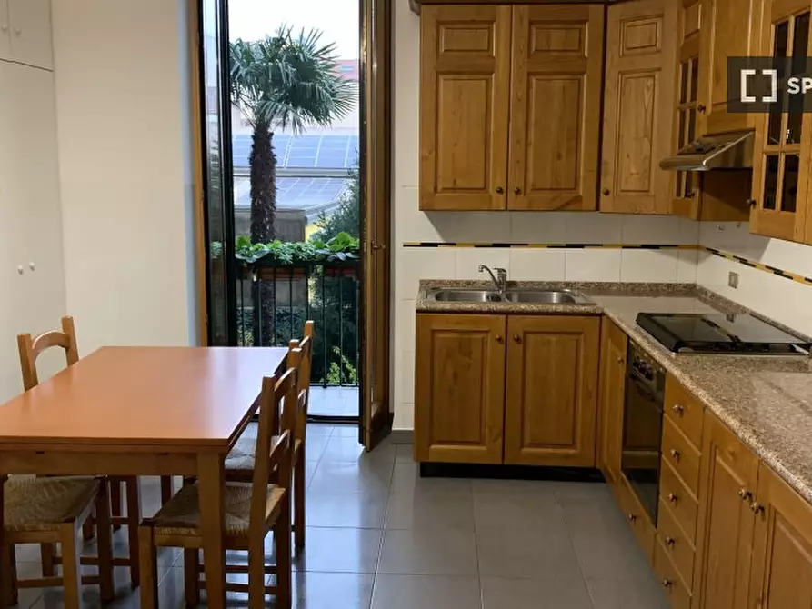 Immagine 3 di Camera condivisa in affitto  in Mac Mahon a Milano