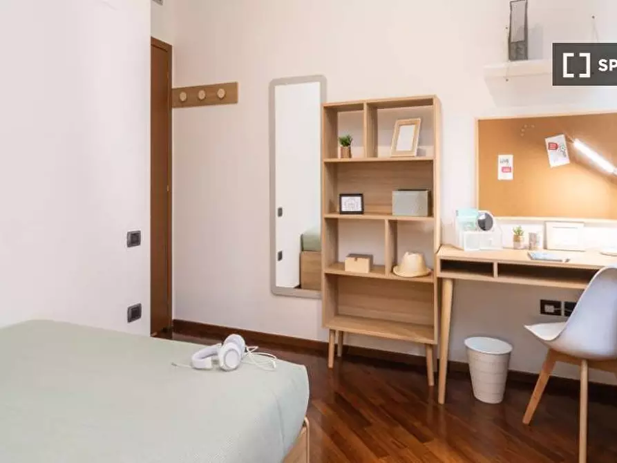 Immagine 6 di Camera condivisa in affitto  in Via Spadolini a Milano