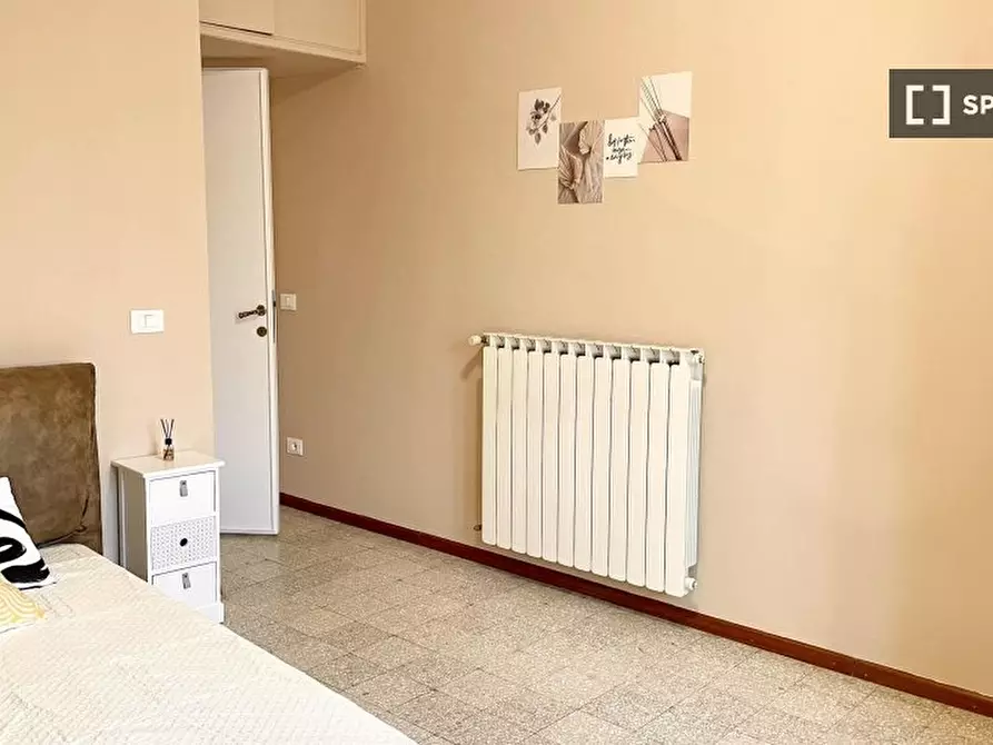 Immagine 5 di Camera condivisa in affitto  in LUNGARNO VESPUCCI a Firenze