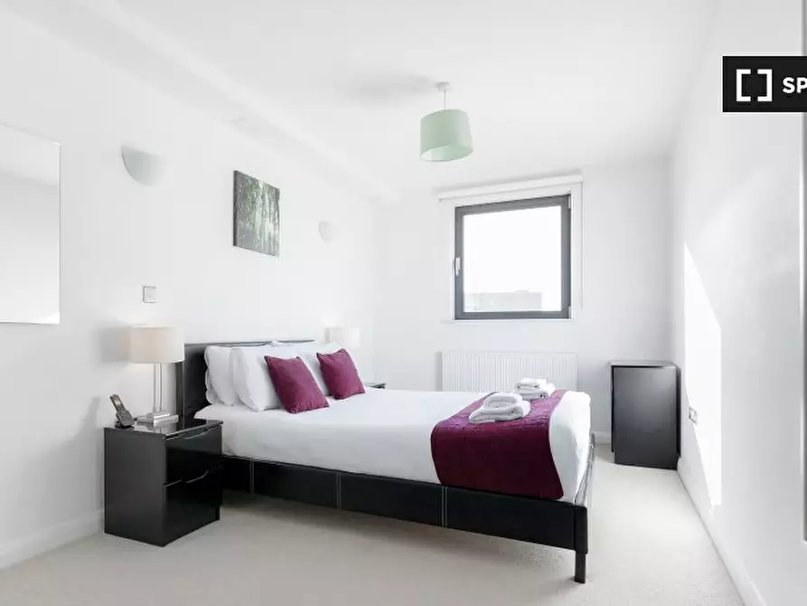 Immagine 12 di Appartamento in affitto  in Stanley Rd a Merton