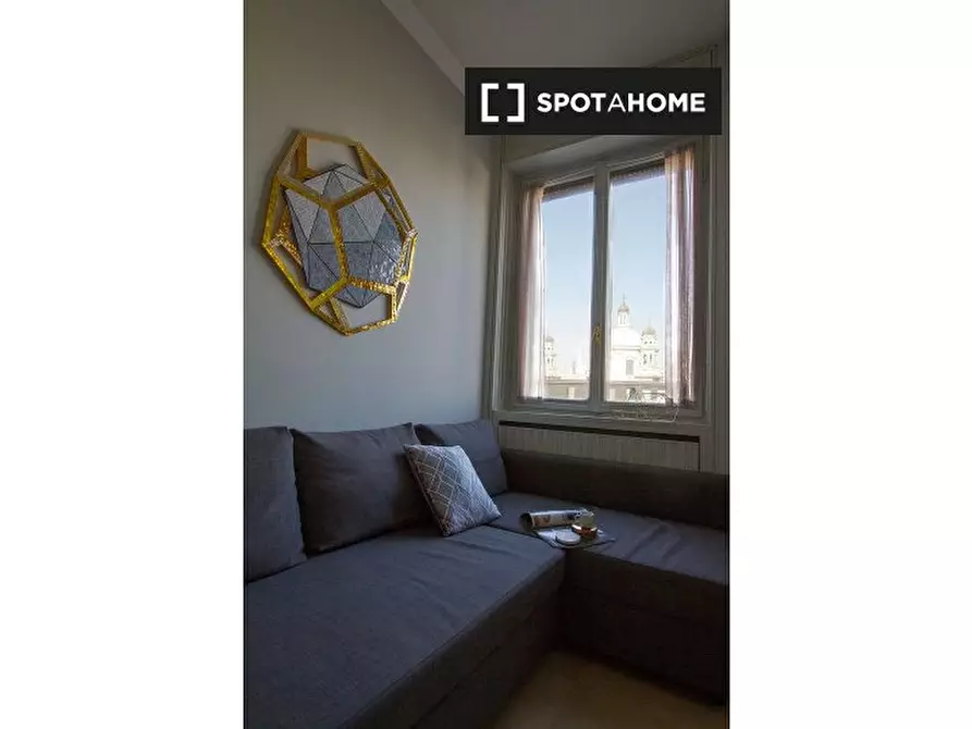 Immagine 4 di Appartamento in affitto  in Via dei Piatti a Milano