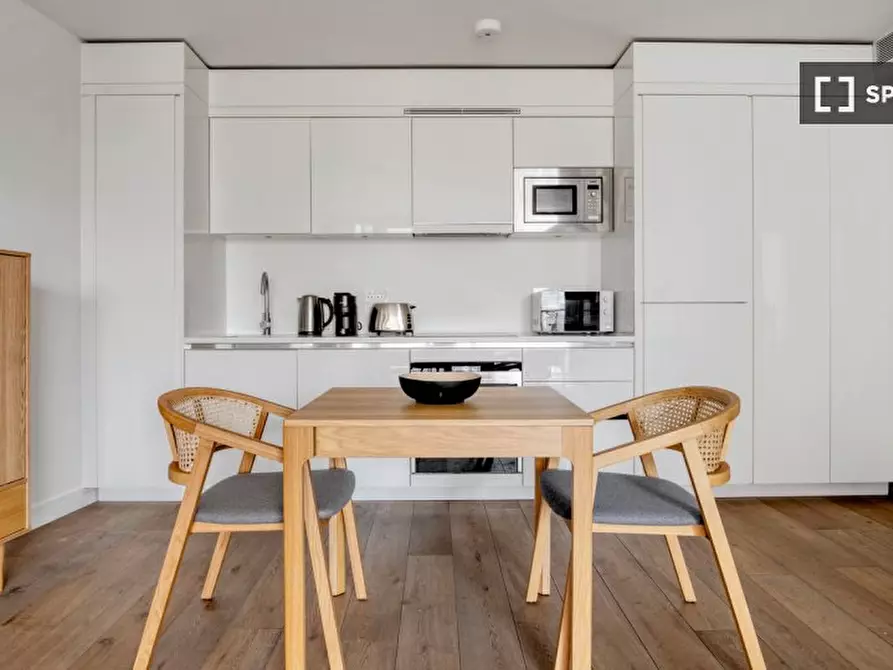 Immagine 9 di Appartamento in affitto  in Central Saint Giles Piazza a Camden Town
