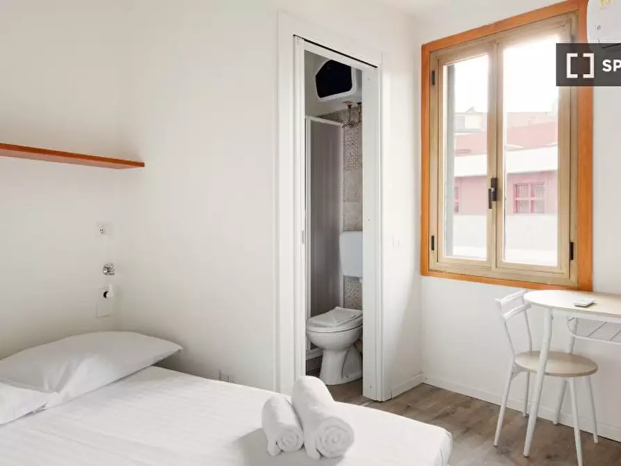 Immagine 5 di Ufficio in affitto  in Via Luigi Federico Menabrea a Milano