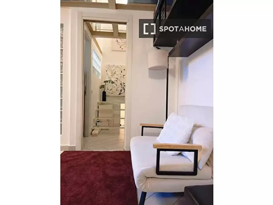 Immagine 3 di Appartamento in affitto  in Via Valtellina a Milano