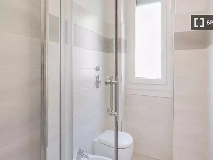 Immagine 17 di Camera condivisa in affitto  in Via Felice Bellotti a Milano