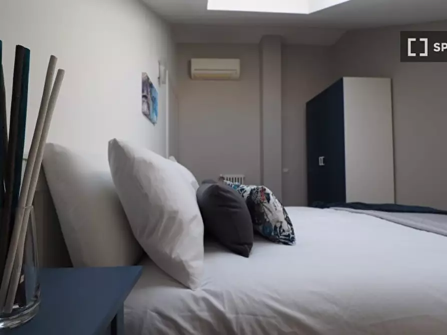 Immagine 5 di Camera condivisa in affitto  in Via Santa Chiara a Torino