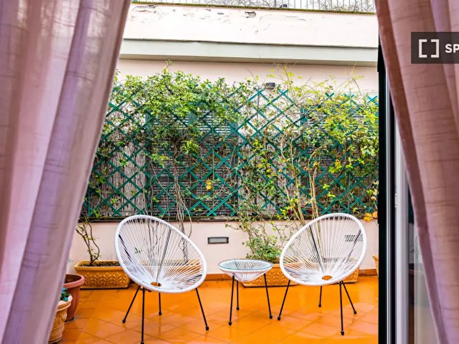 Immagine 11 di Appartamento in affitto  in Vico Lungo San Raffaele a Napoli