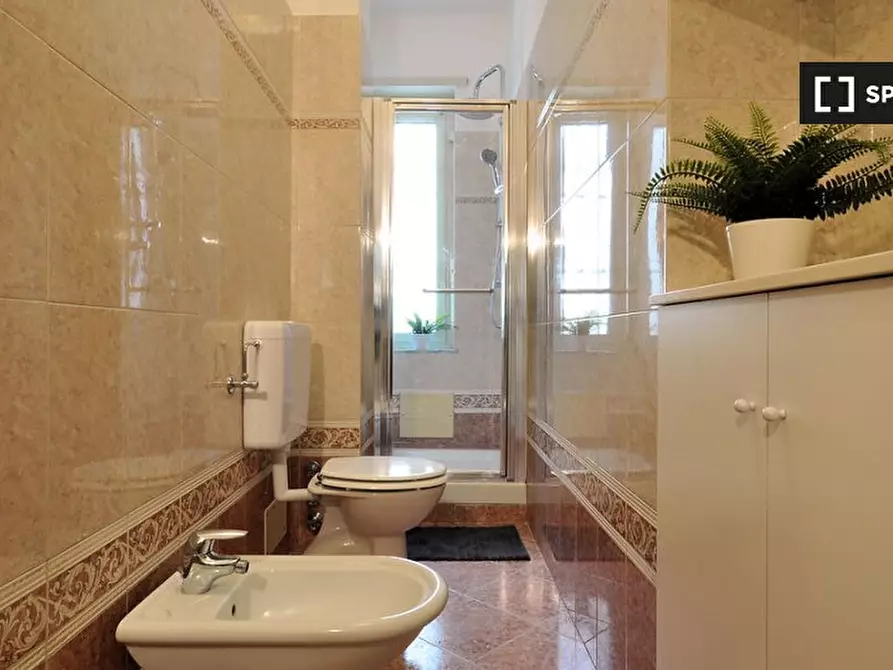 Immagine 11 di Camera condivisa in affitto  in Via Perosa a Torino