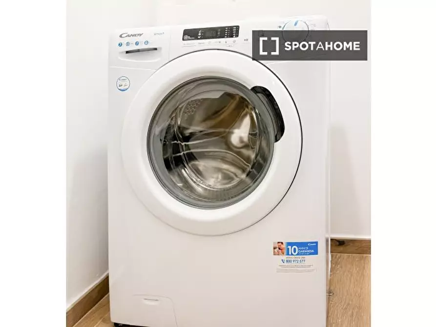 Immagine 15 di Ufficio in affitto  in Via Maria Malibran a Firenze