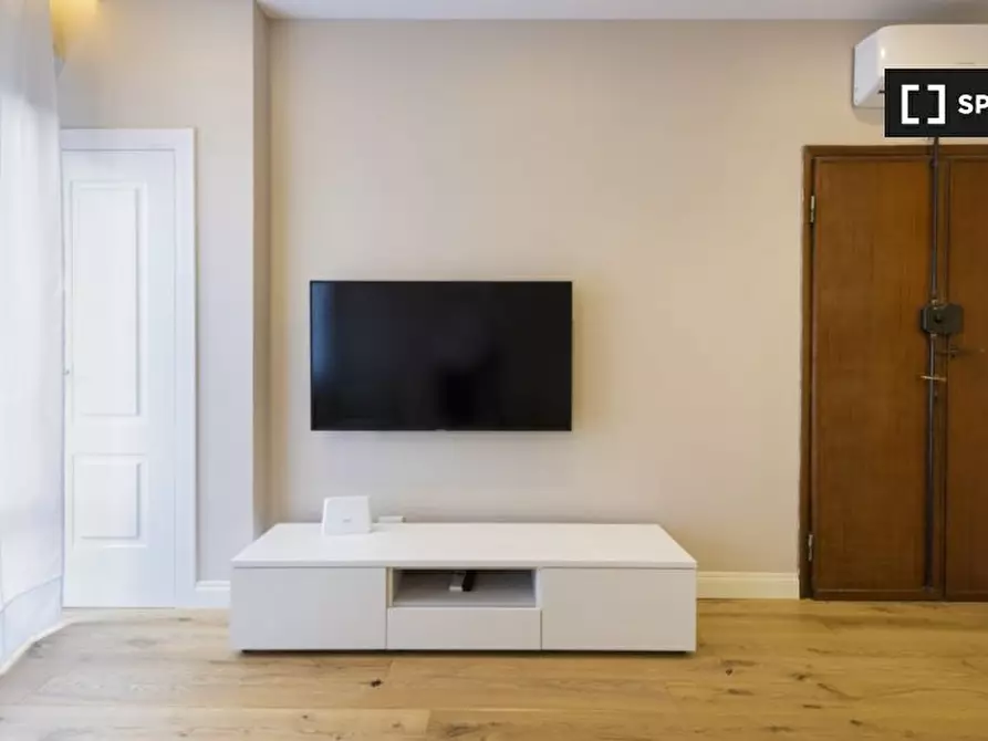 Immagine 6 di Appartamento in affitto  in Via Giuseppe Saverio Mercadante a Firenze