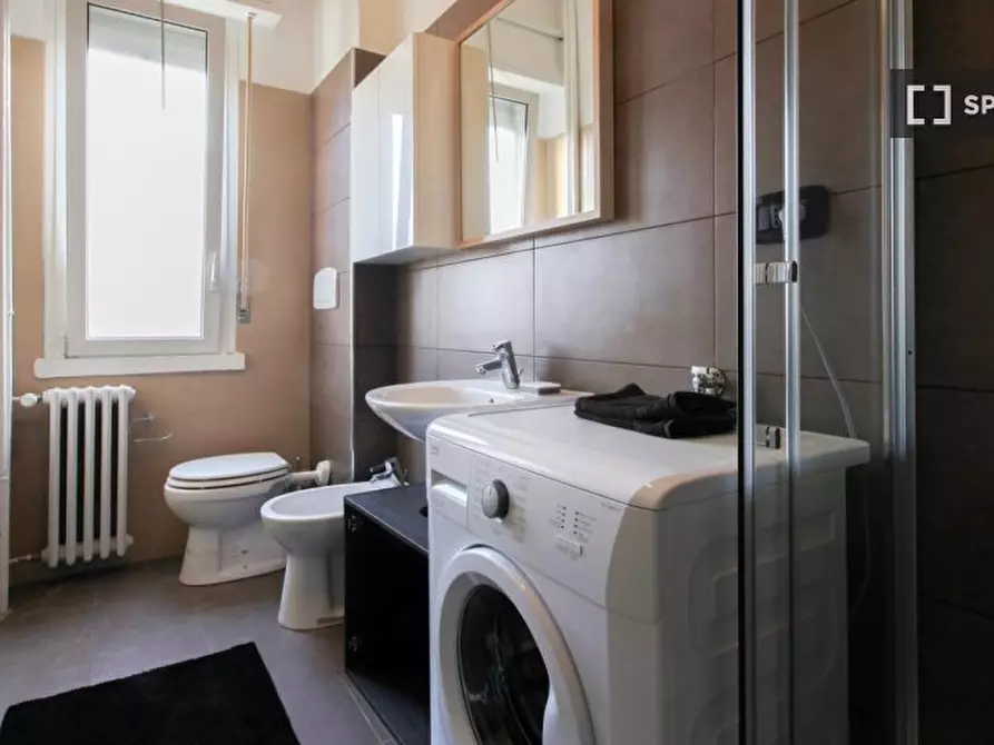 Immagine 8 di Camera condivisa in affitto  in Via Rho a Milano