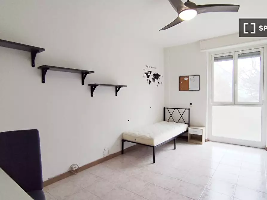 Immagine 1 di Camera condivisa in affitto  in Via S. Vigilio a Milano