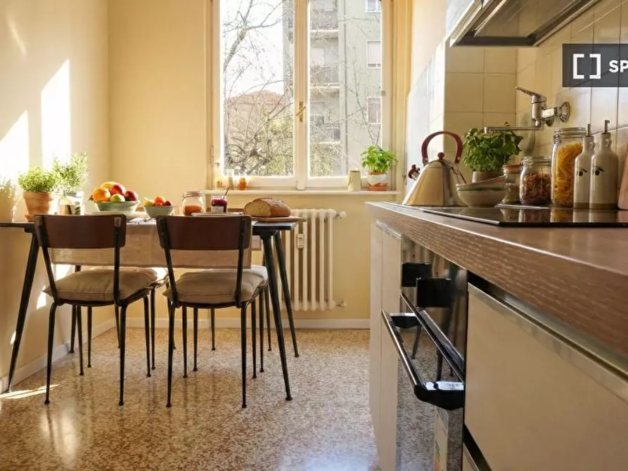 Immagine 2 di Appartamento in affitto  in P.za de Angeli Ernesto a Milano